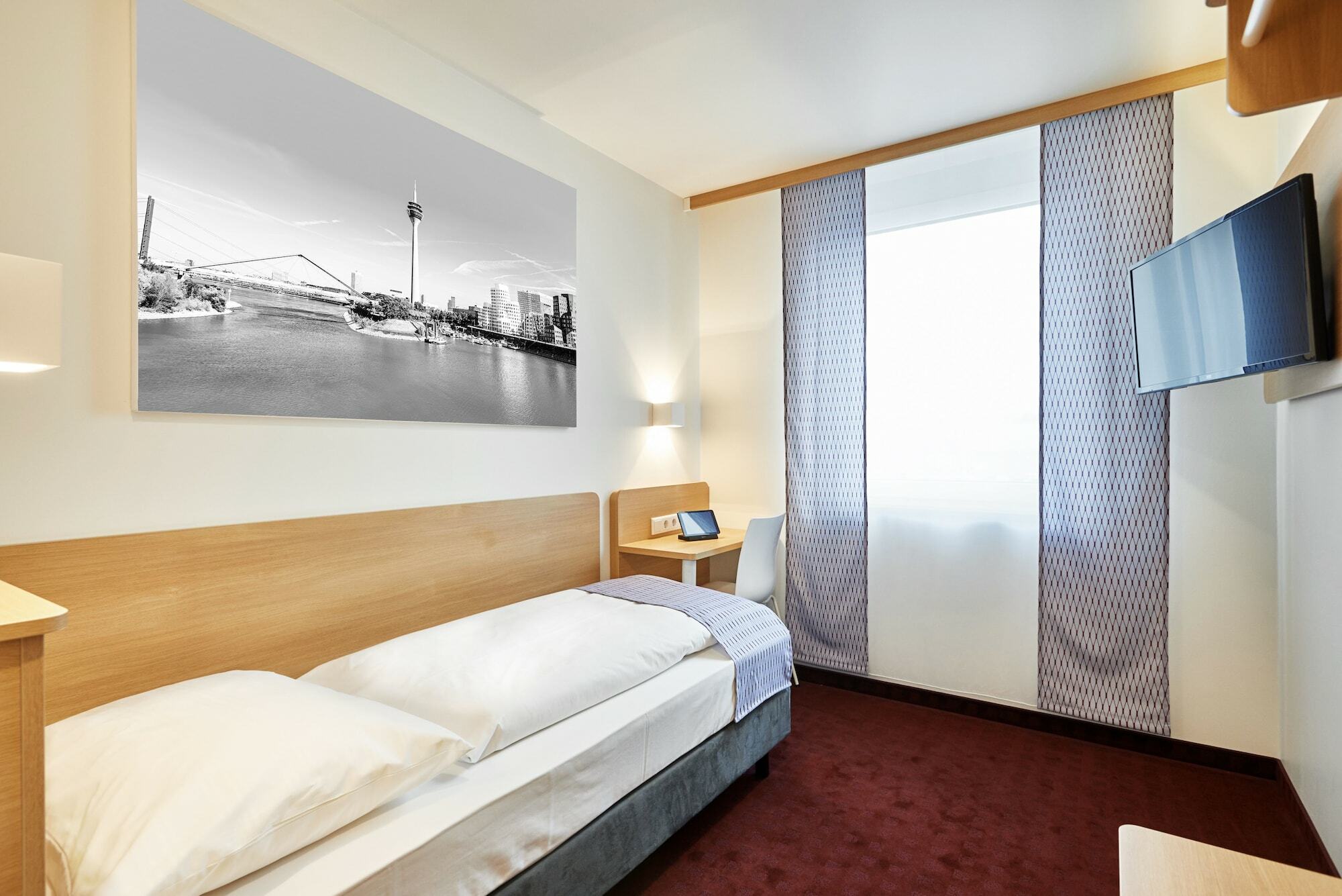 Mcdreams Hotel Dusseldorf-City Ngoại thất bức ảnh